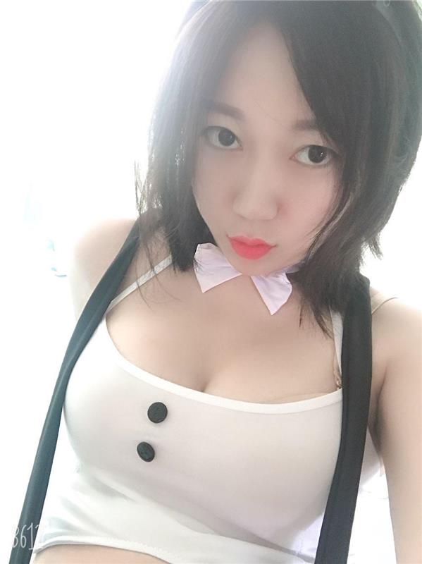 新下水的性感Sao女,水多 胸大 肤白